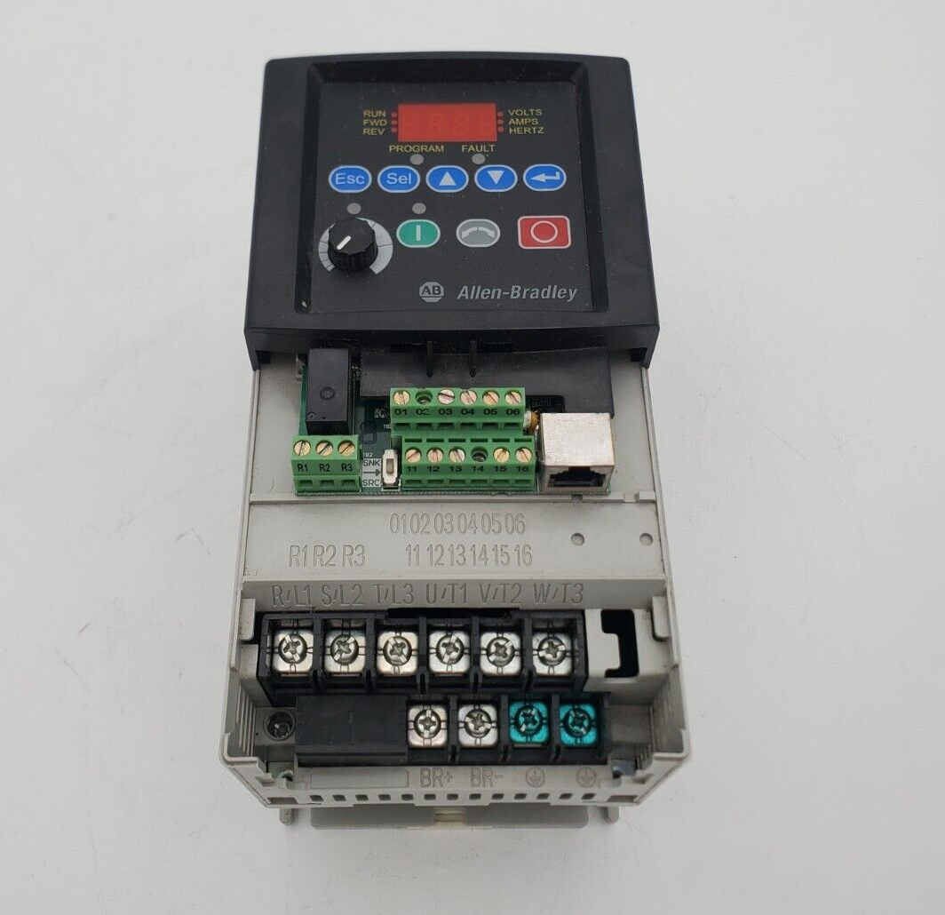 Allen-Bradley 22A-D6P0N104 | POWERFLEX4 AC DRIVE | SERIES A